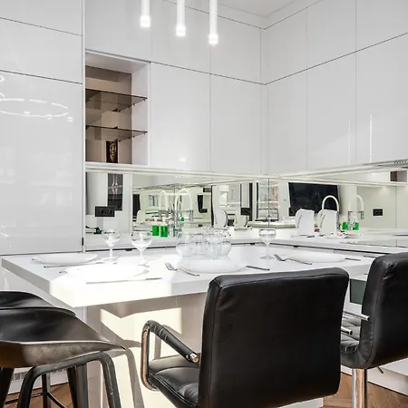 Kasprzaka 29 Wola Tower Premium Garage 817 * Varşova